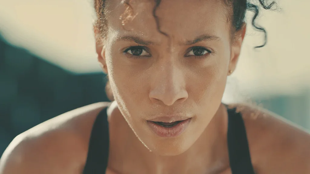 Young woman preparing for a run